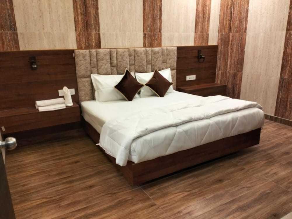 Oyo Mmc Hotel And Restaurant Мератх Экстерьер фото